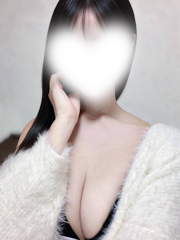 宇佐美せいら 